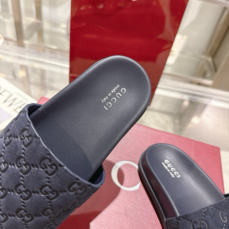 GUC LEATHER SLIDE