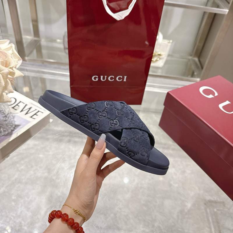 GUC LEATHER SLIDE