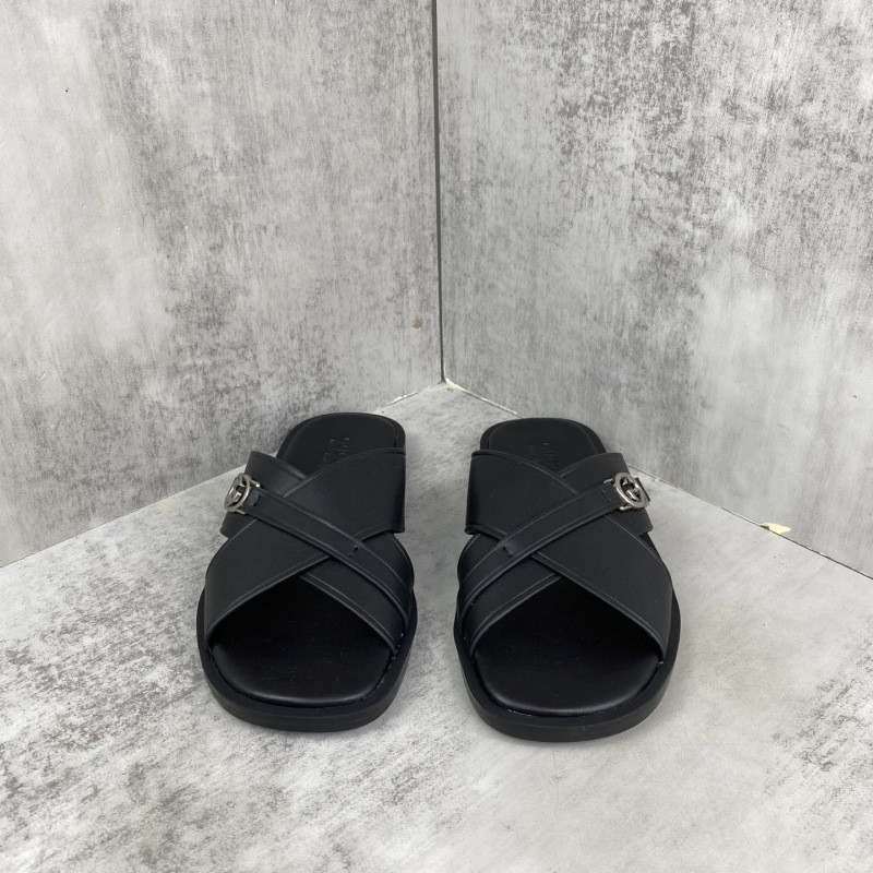 GUC LEATHER SLIDE