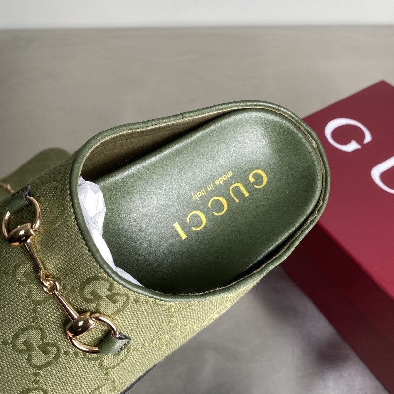 GUC LEATHER SLIDE