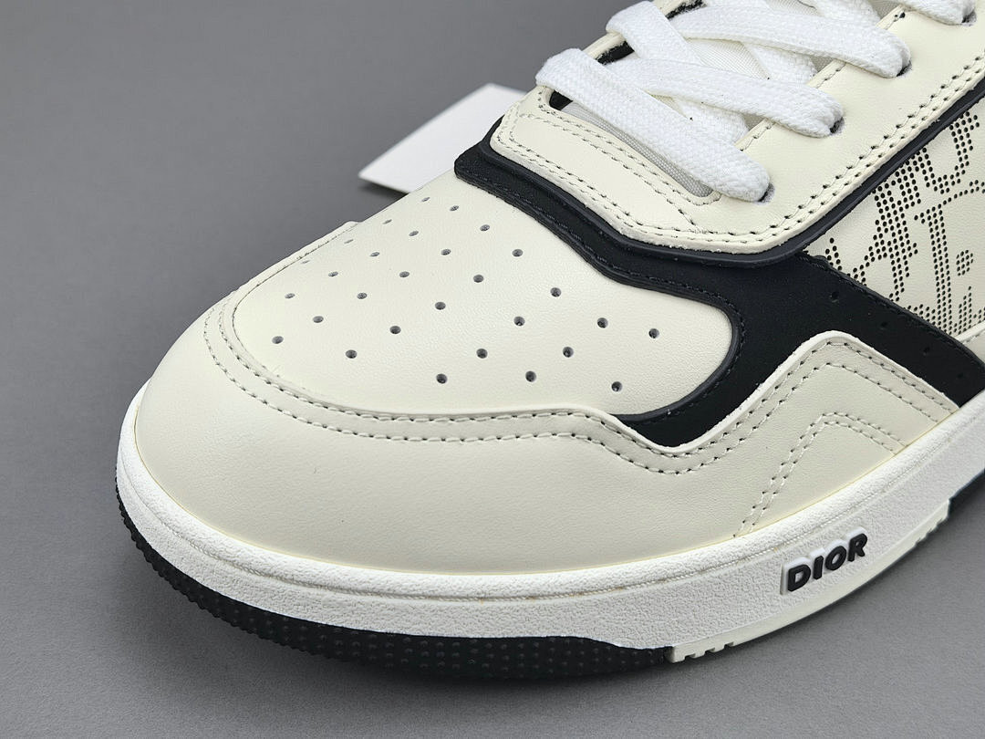 D10r SNEAKERS