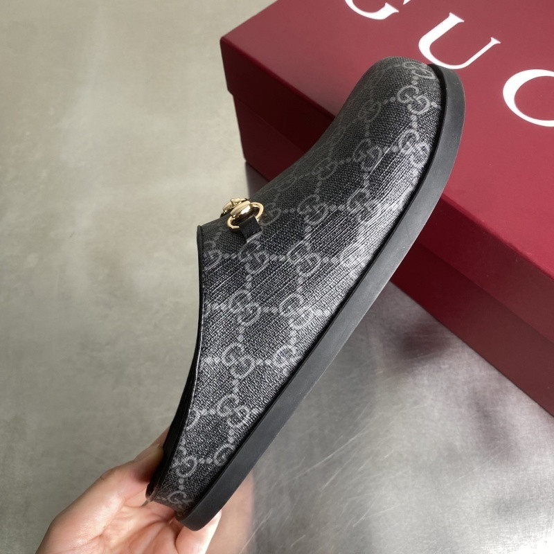 GUC LEATHER SLIDE
