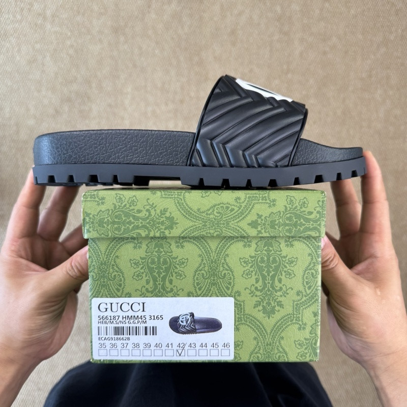 GUC LEATHER SLIDE
