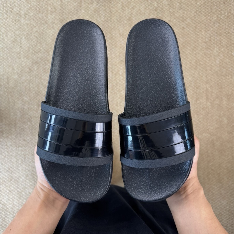 GUC LEATHER SLIDE