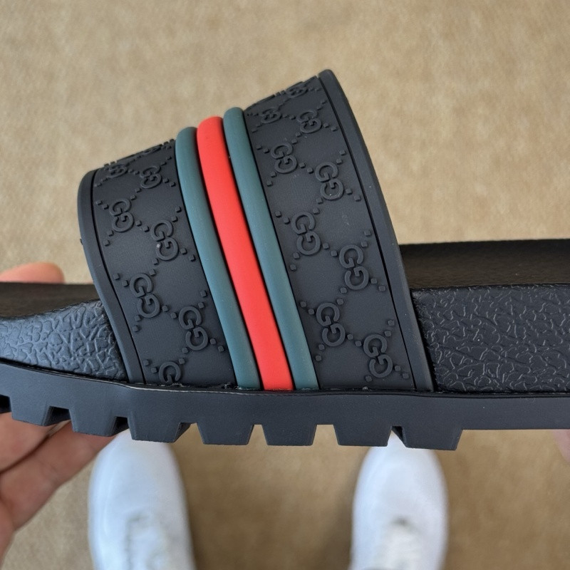 GUC LEATHER SLIDE