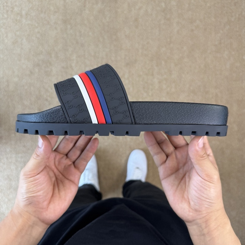 GUC LEATHER SLIDE