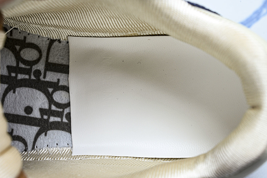 D10r SNEAKERS