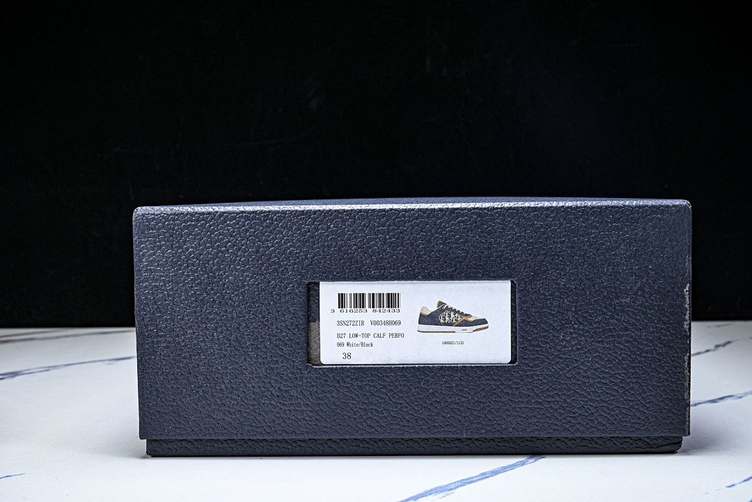 D10r SNEAKERS