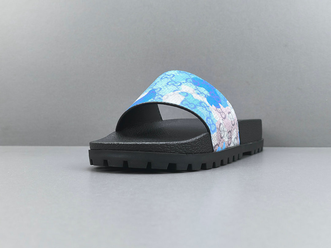 GUC LEATHER SLIDE