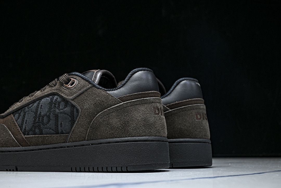 D10r SNEAKERS