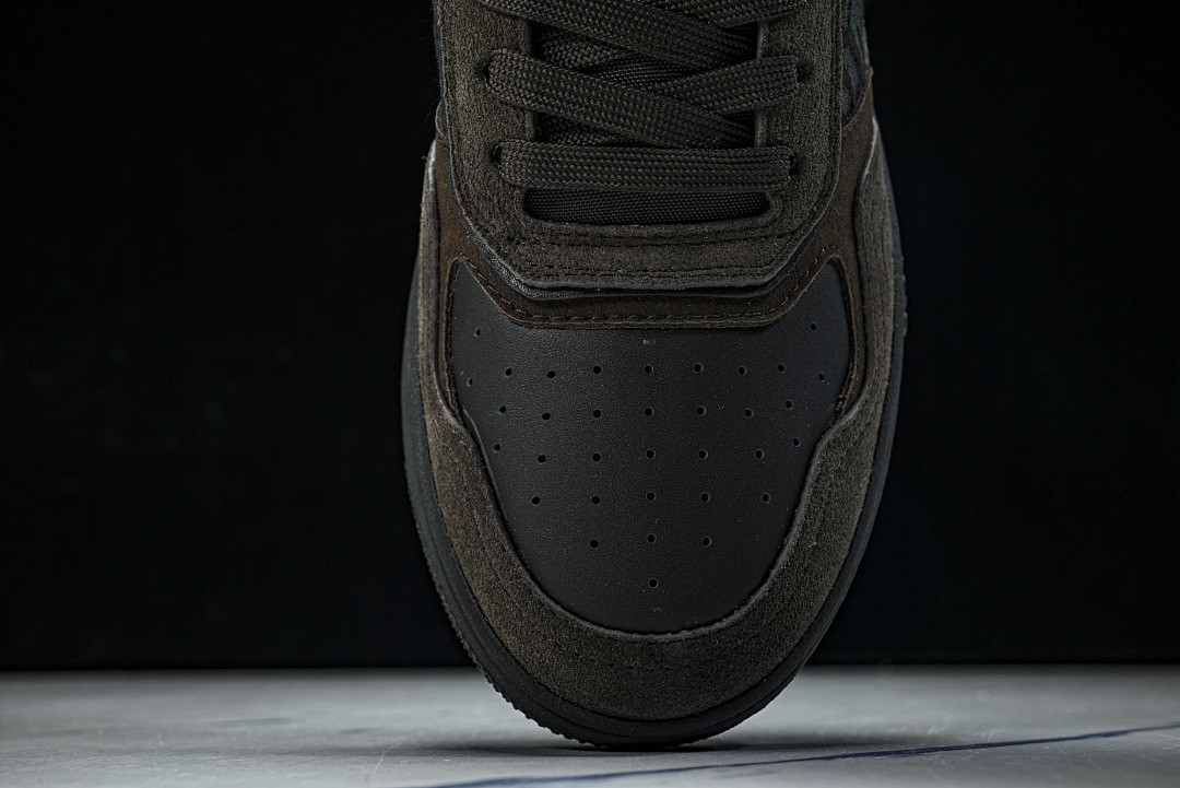 D10r SNEAKERS