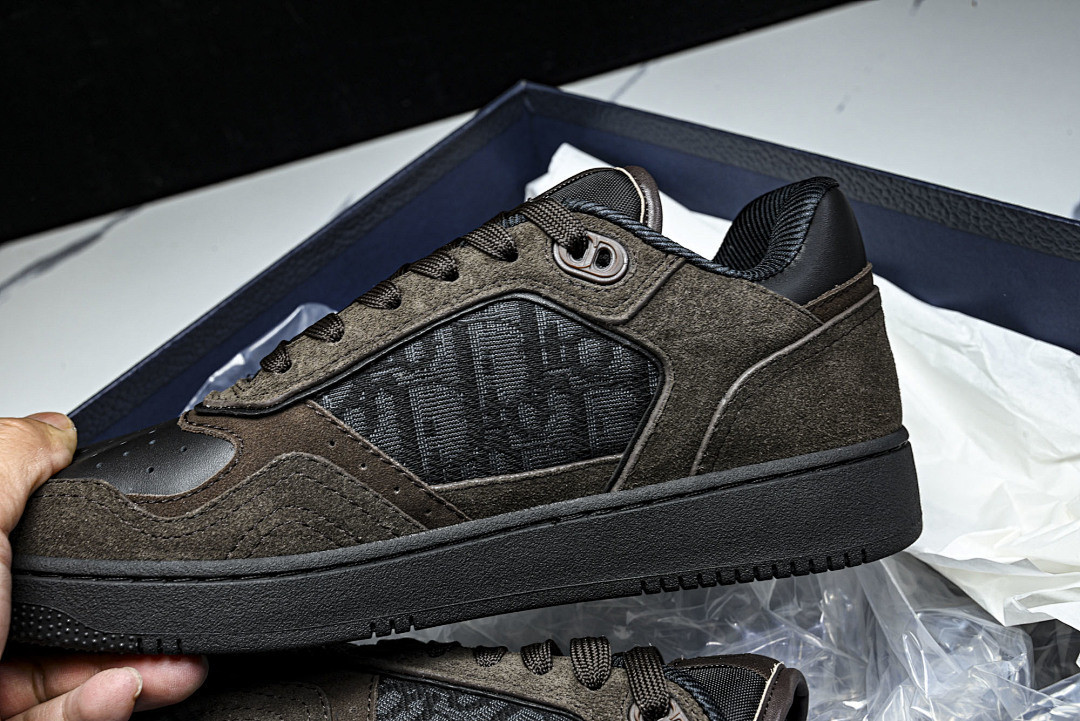 D10r SNEAKERS