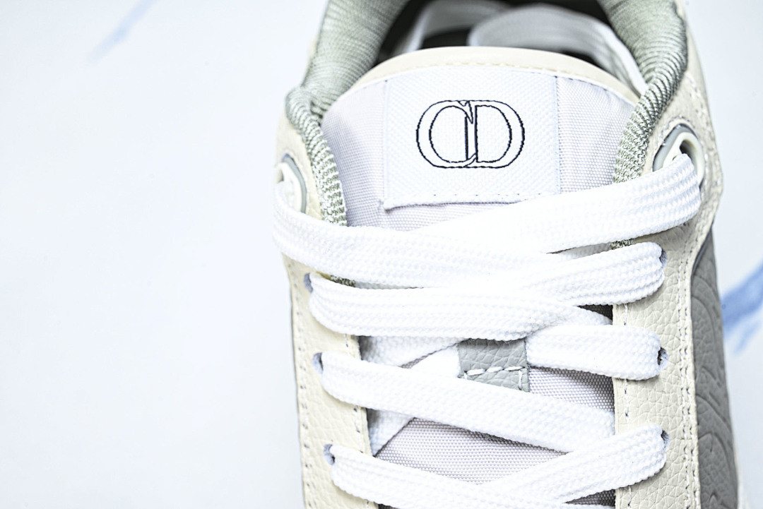 D10r SNEAKERS