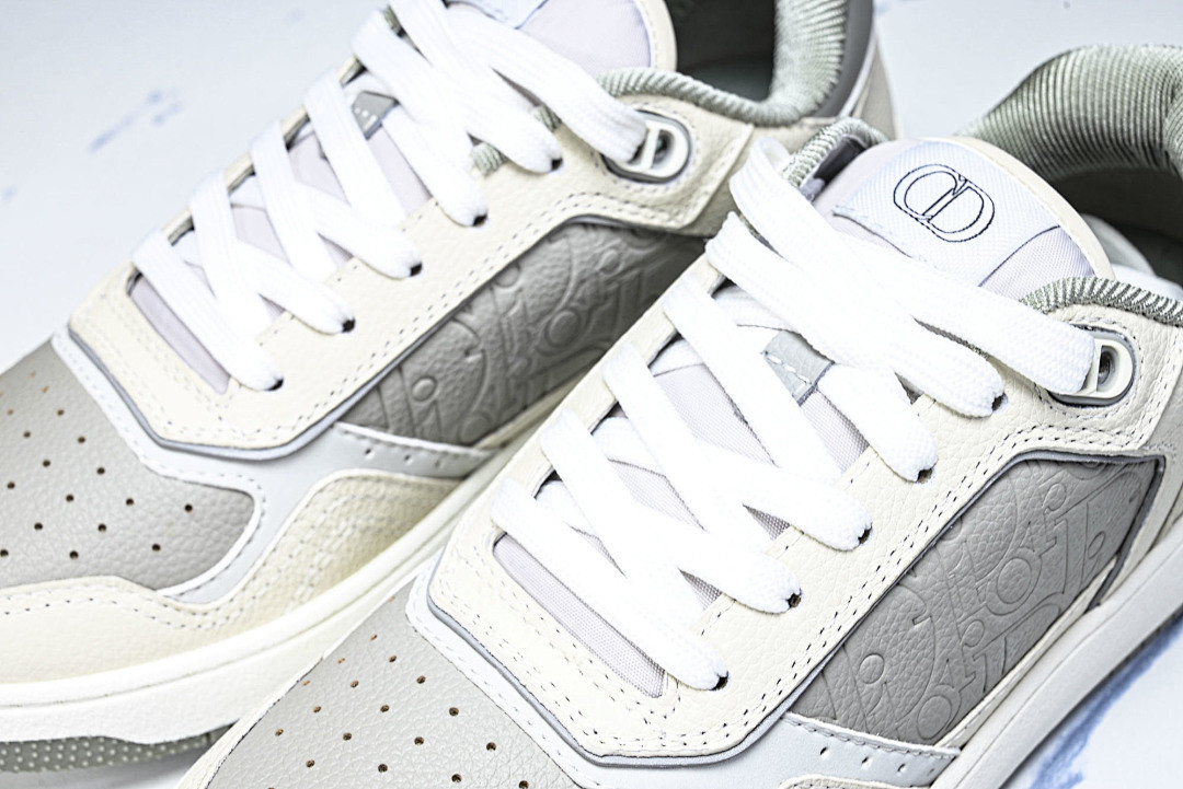 D10r SNEAKERS