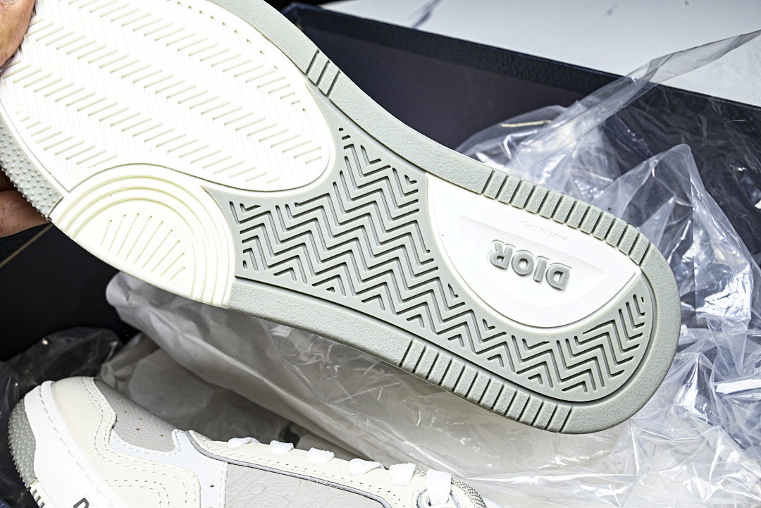 D10r SNEAKERS