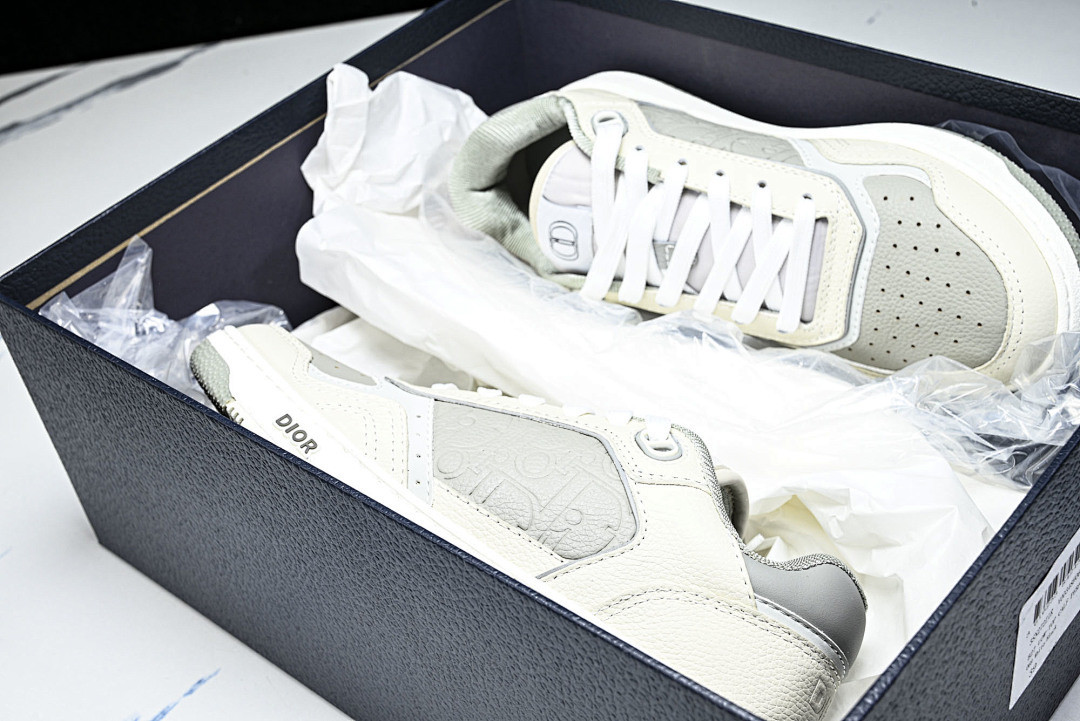 D10r SNEAKERS