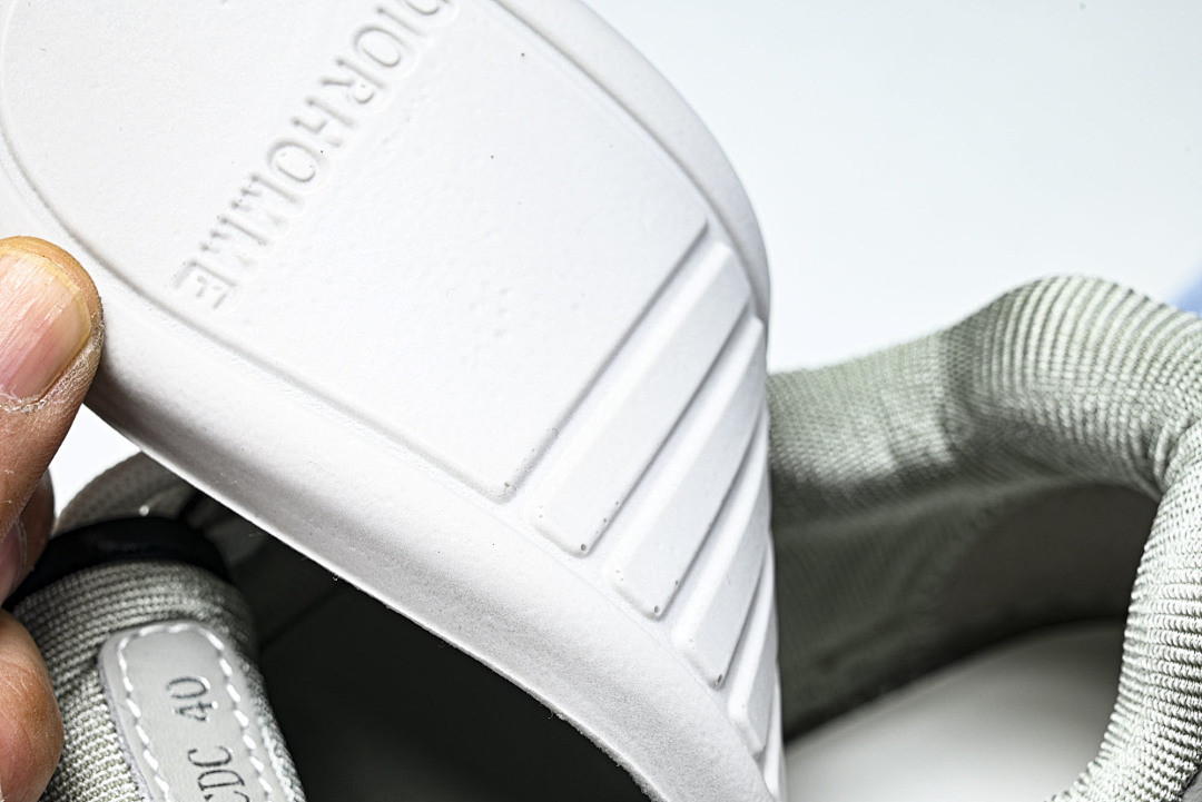D10r SNEAKERS