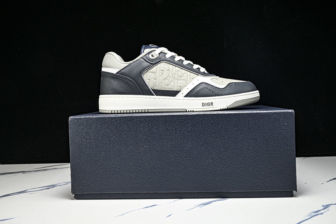 D10r SNEAKERS