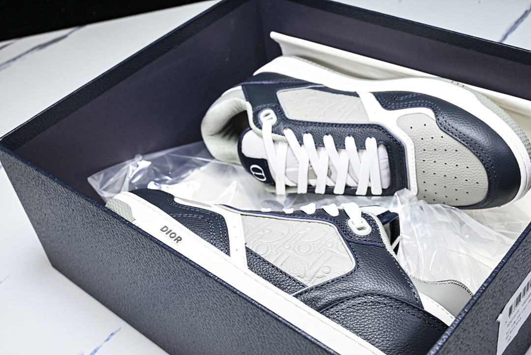D10r SNEAKERS
