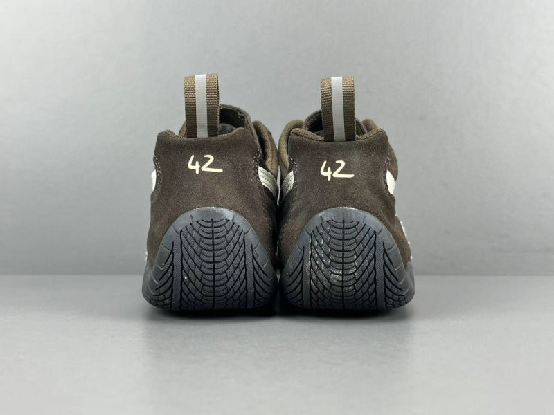 Ba1en*iaga & puma speedcat