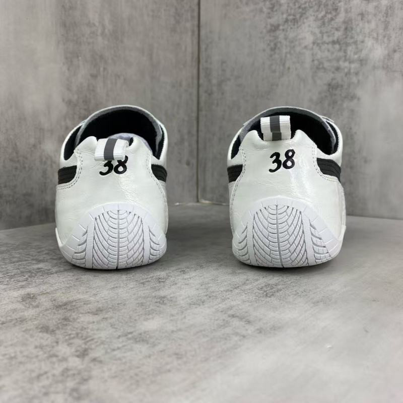 Ba1en*iaga & puma speedcat