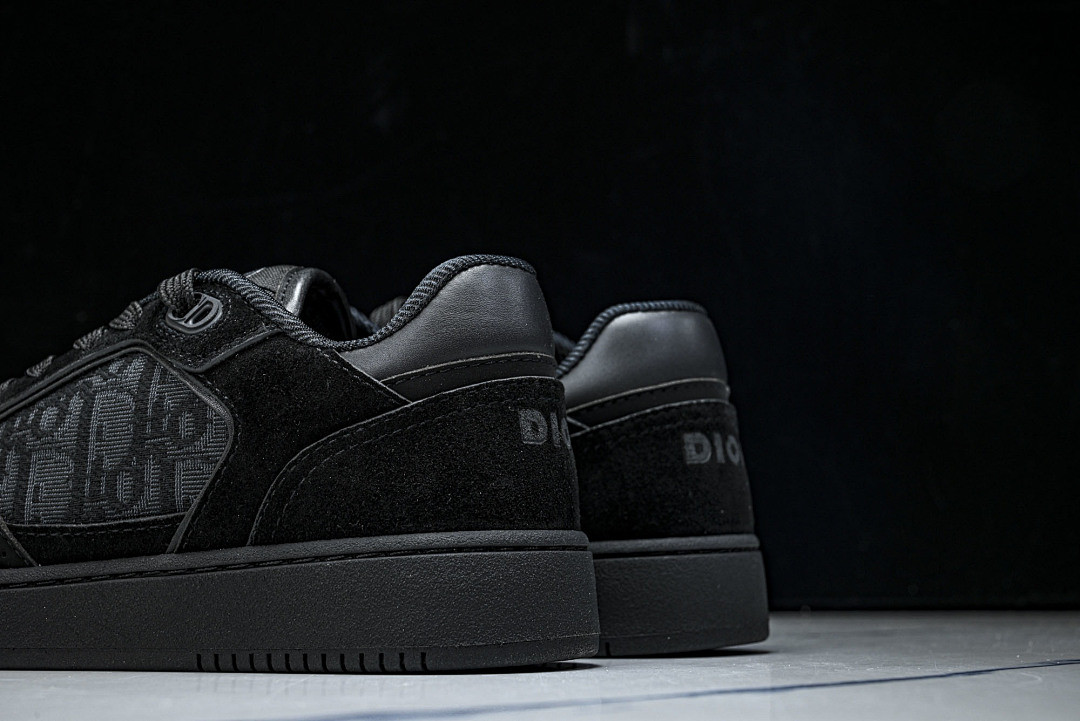 D10r SNEAKERS