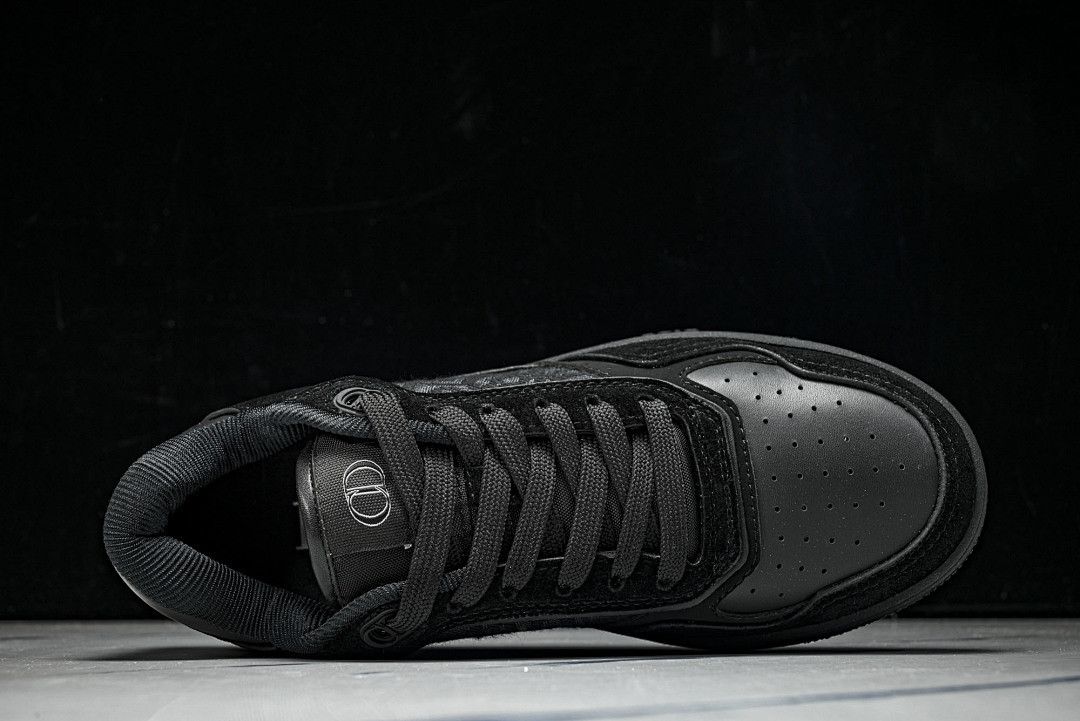 D10r SNEAKERS