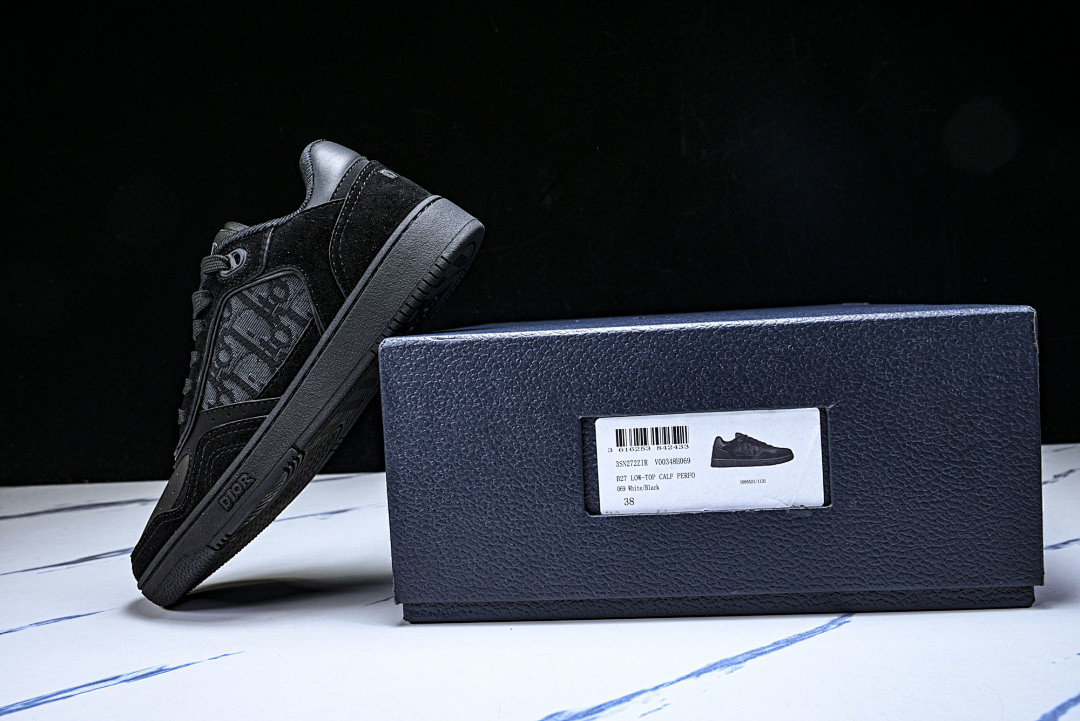 D10r SNEAKERS