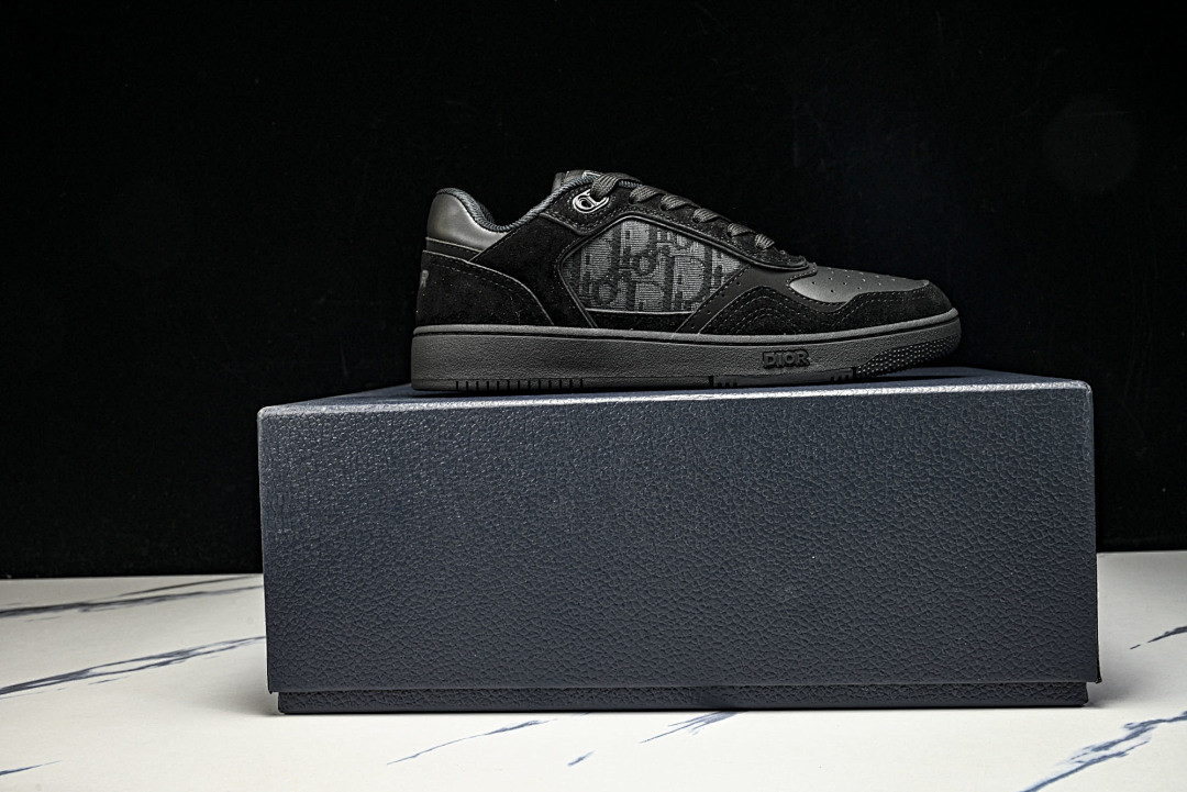 D10r SNEAKERS