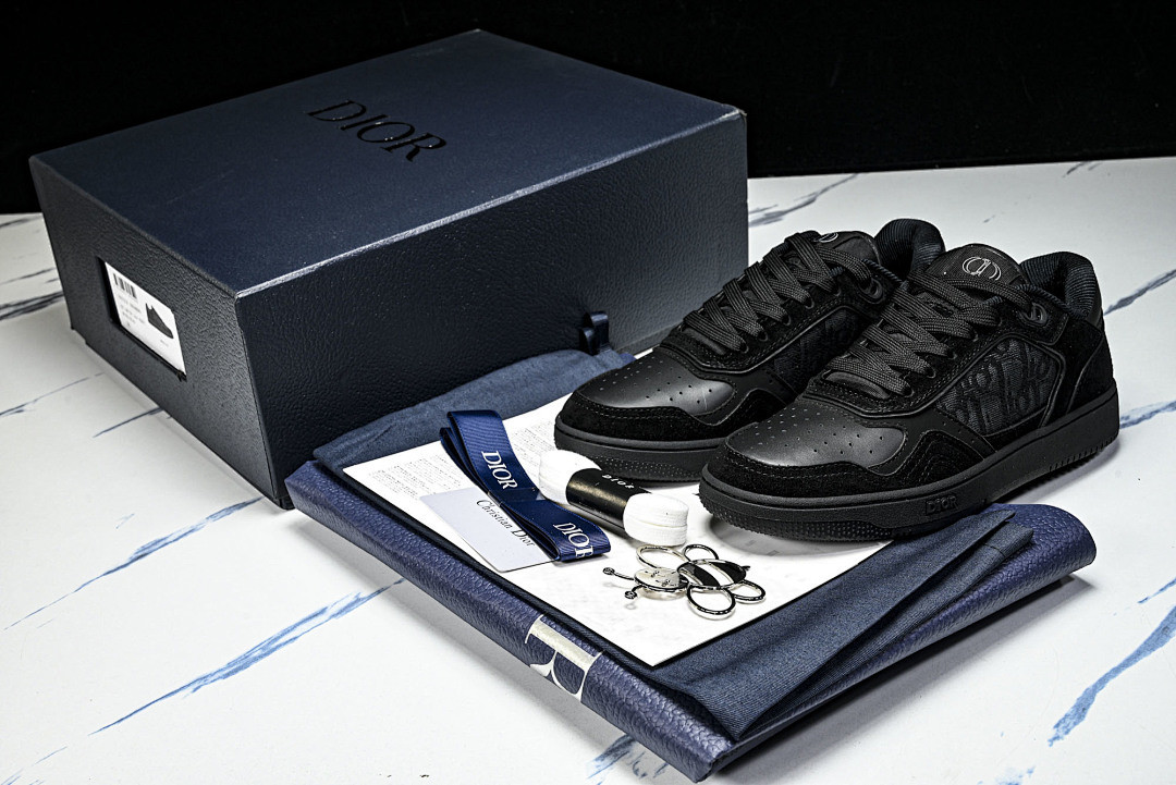 D10r SNEAKERS