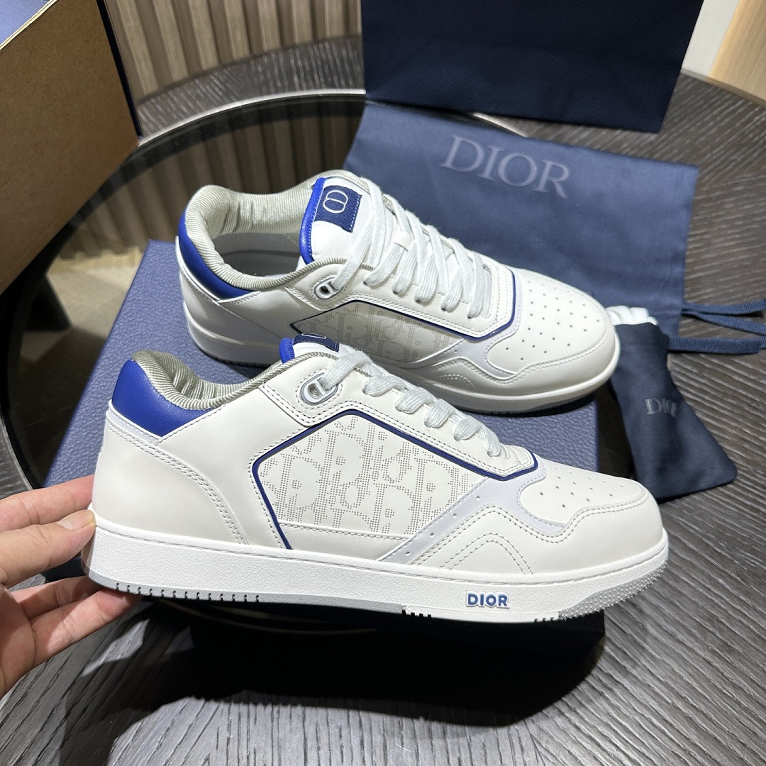 D10r SNEAKERS