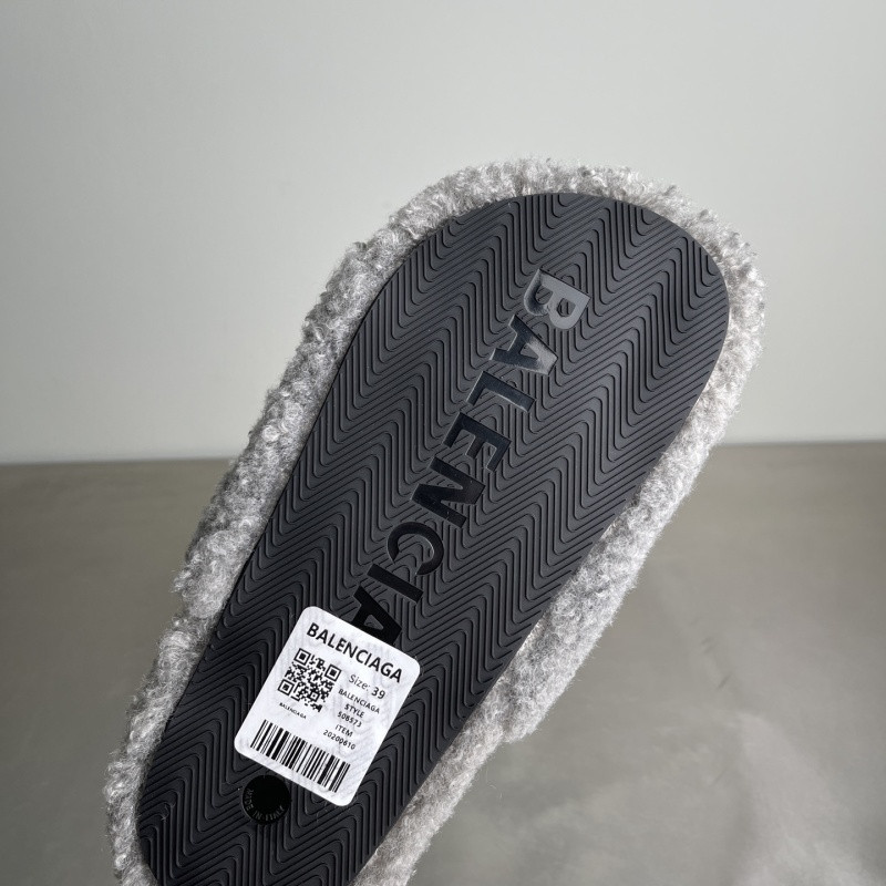Ba1en*iaga SLIDES