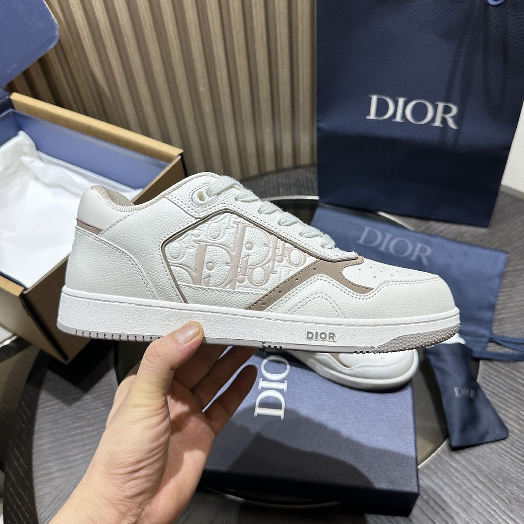 D10r SNEAKERS