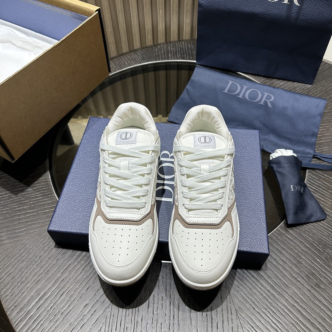 D10r SNEAKERS