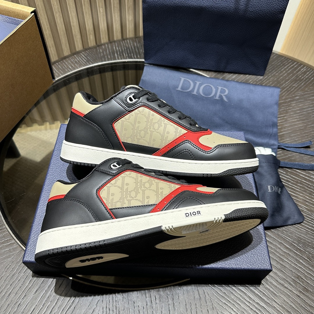 D10r SNEAKERS