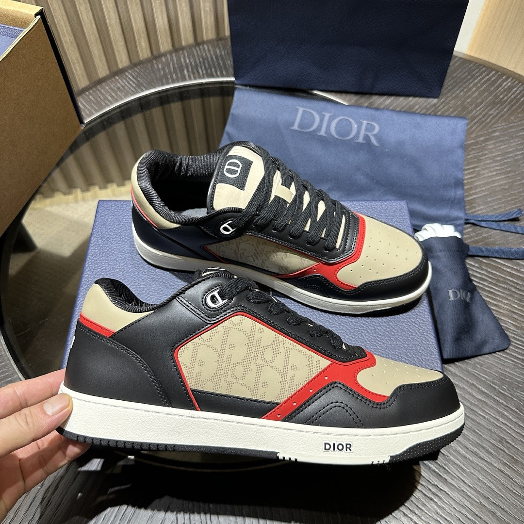 D10r SNEAKERS