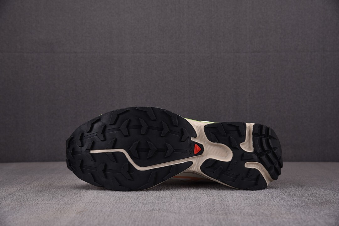 SALOMON Xt-6