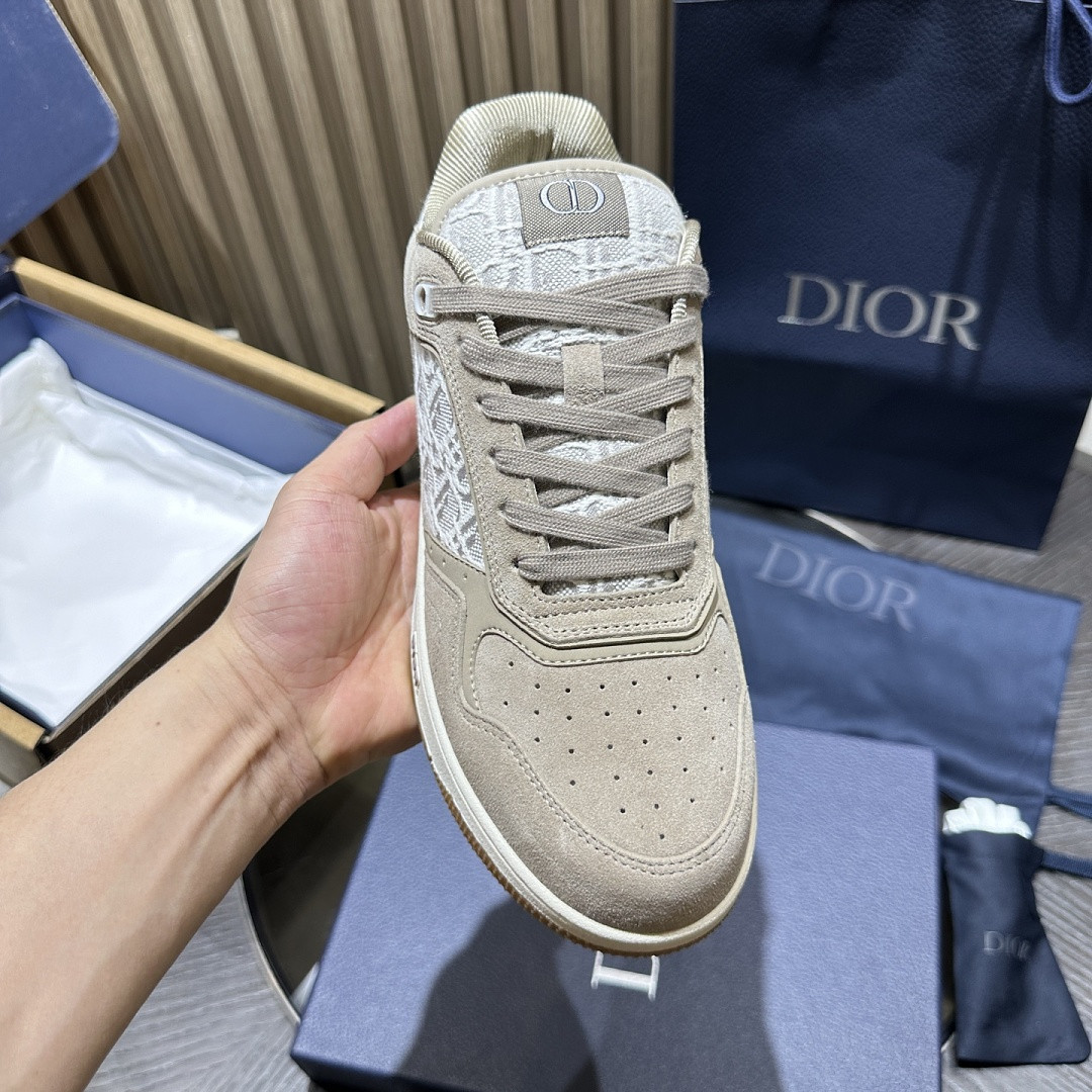D10r SNEAKERS