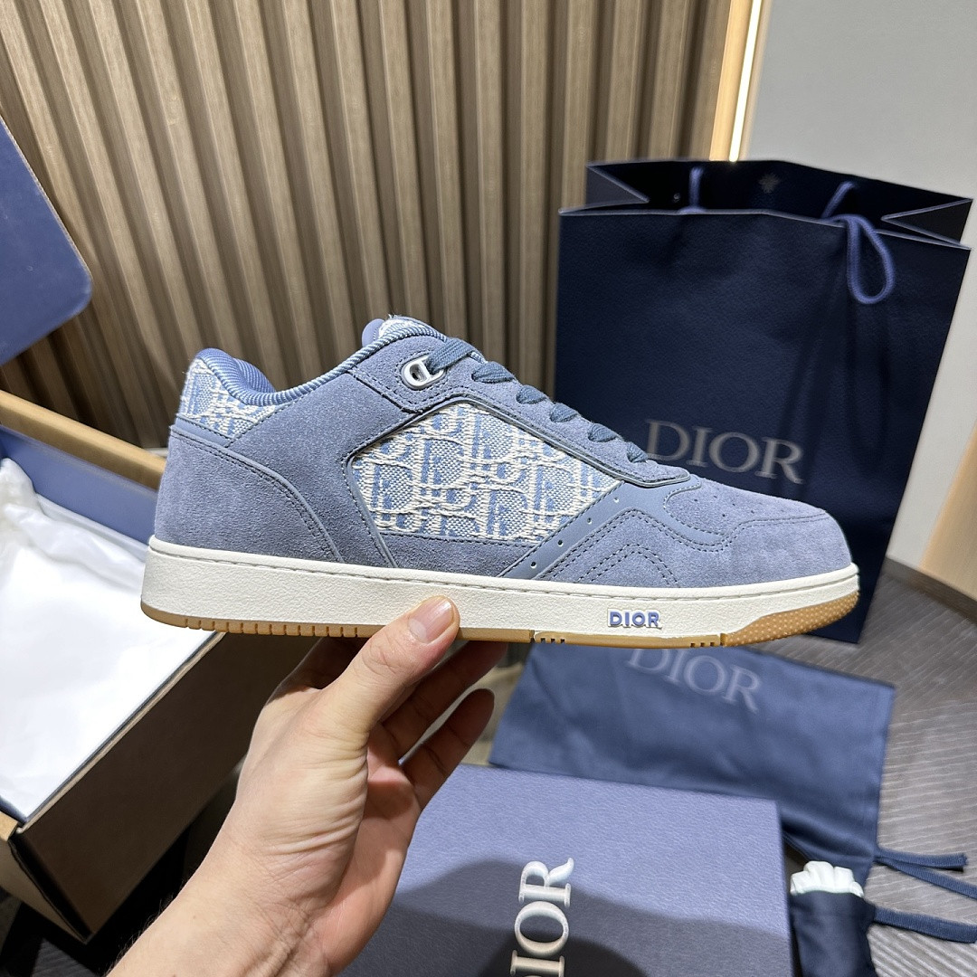 D10r SNEAKERS