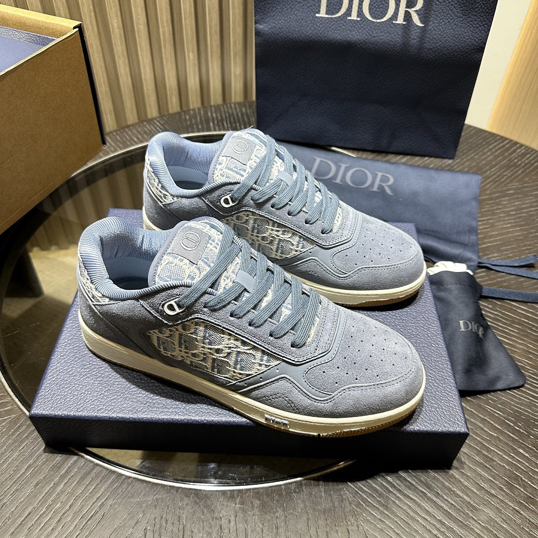 D10r SNEAKERS