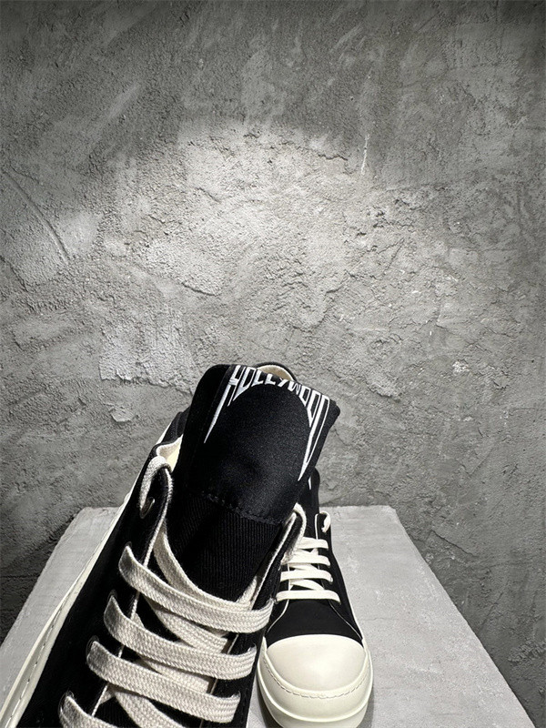 RICK 0WENS SNEAKERS