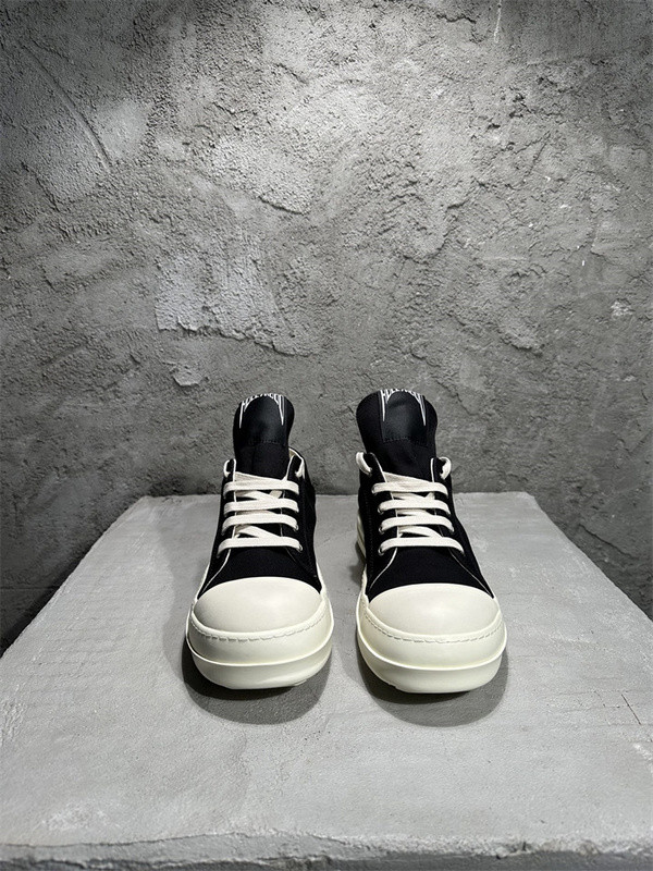 RICK 0WENS SNEAKERS