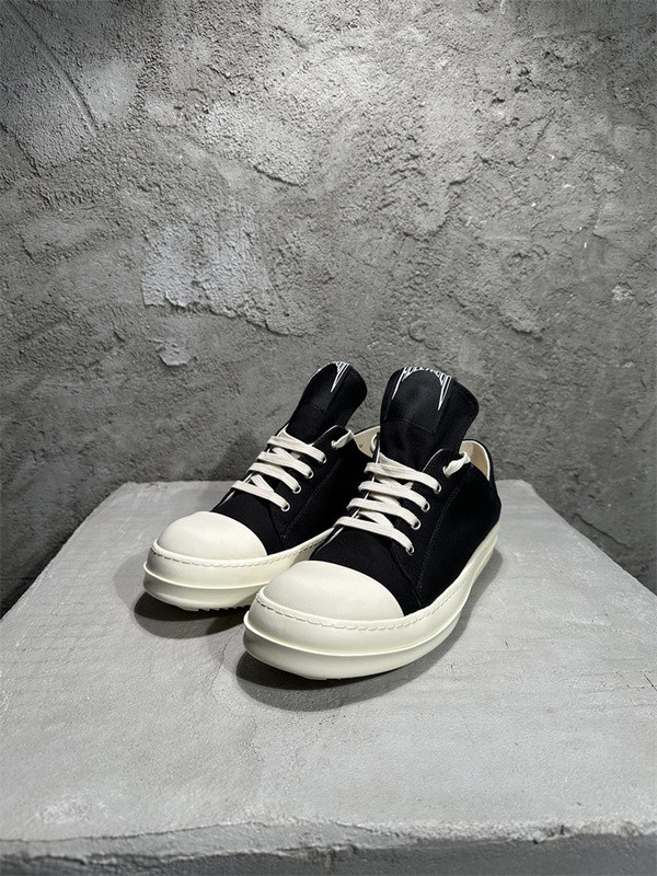 RICK 0WENS SNEAKERS