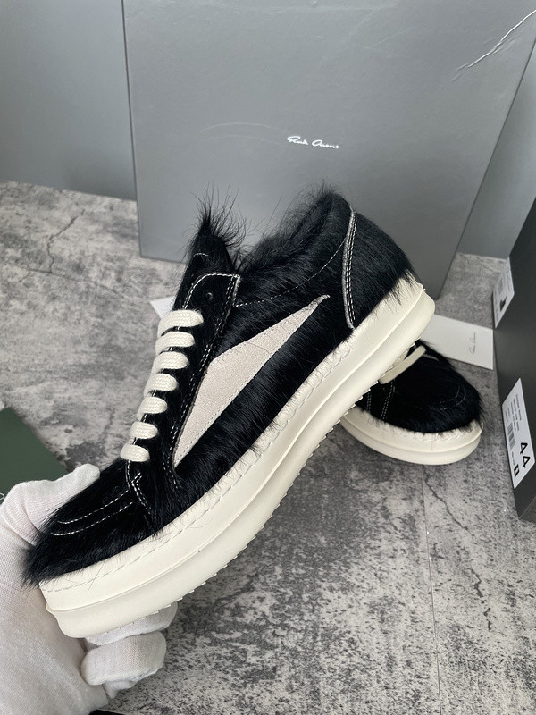 RICK 0WENS SNEAKERS