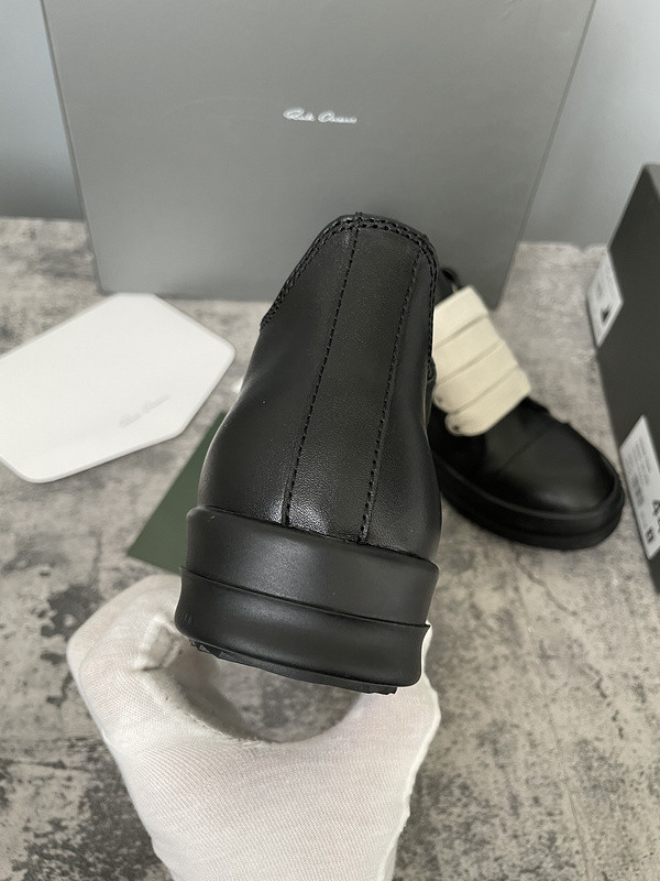 RICK 0WENS SNEAKERS