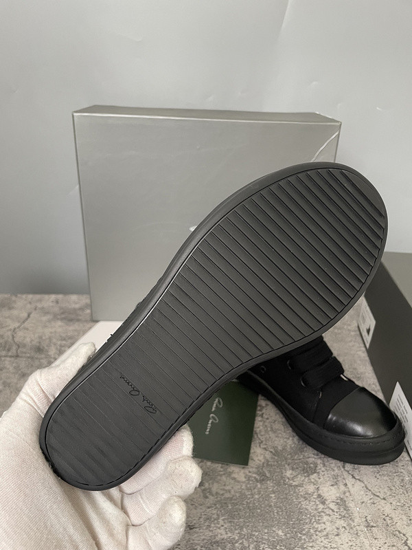 RICK 0WENS SNEAKERS