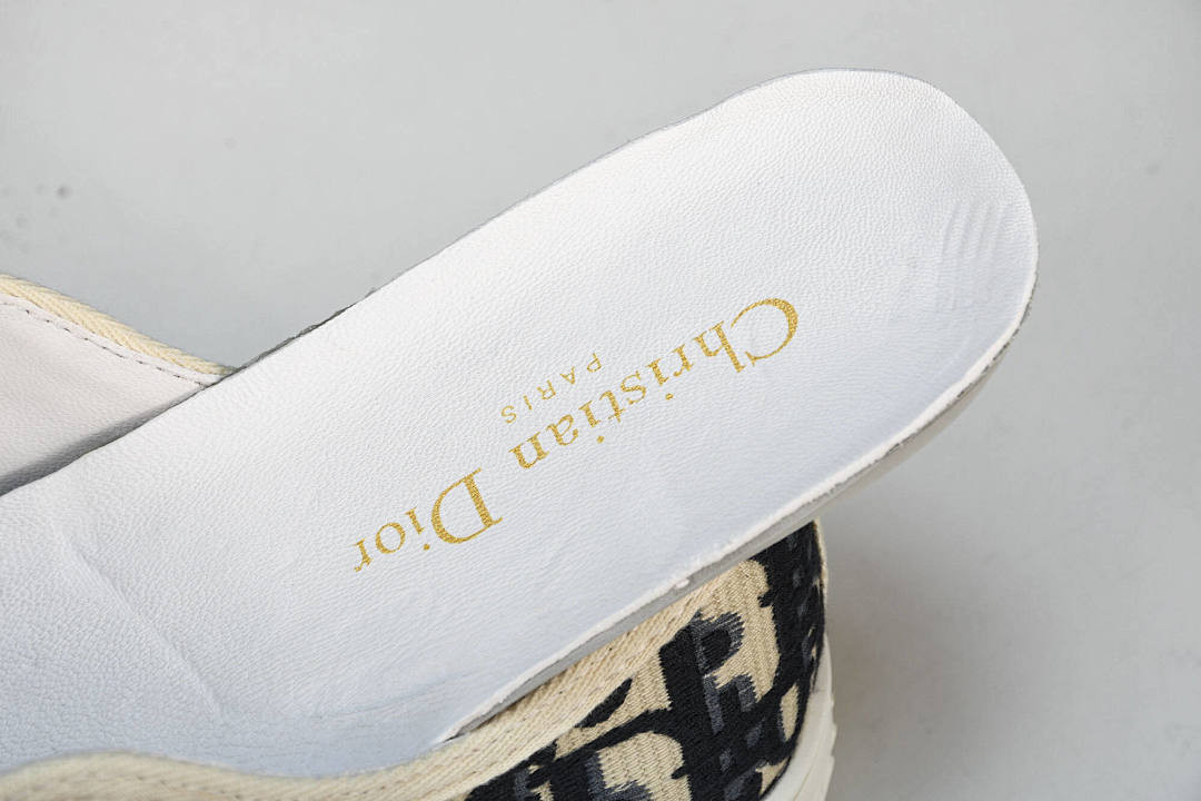 B23 OBLIQUE LOW SNEAKERS