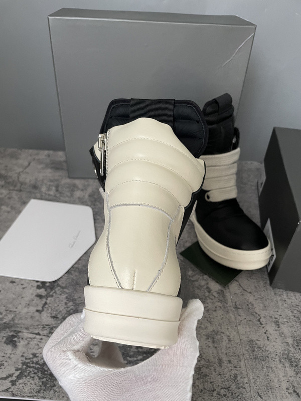 RICK 0WENS SNEAKERS