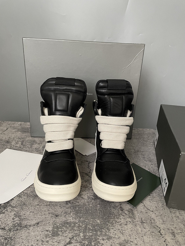 RICK 0WENS SNEAKERS