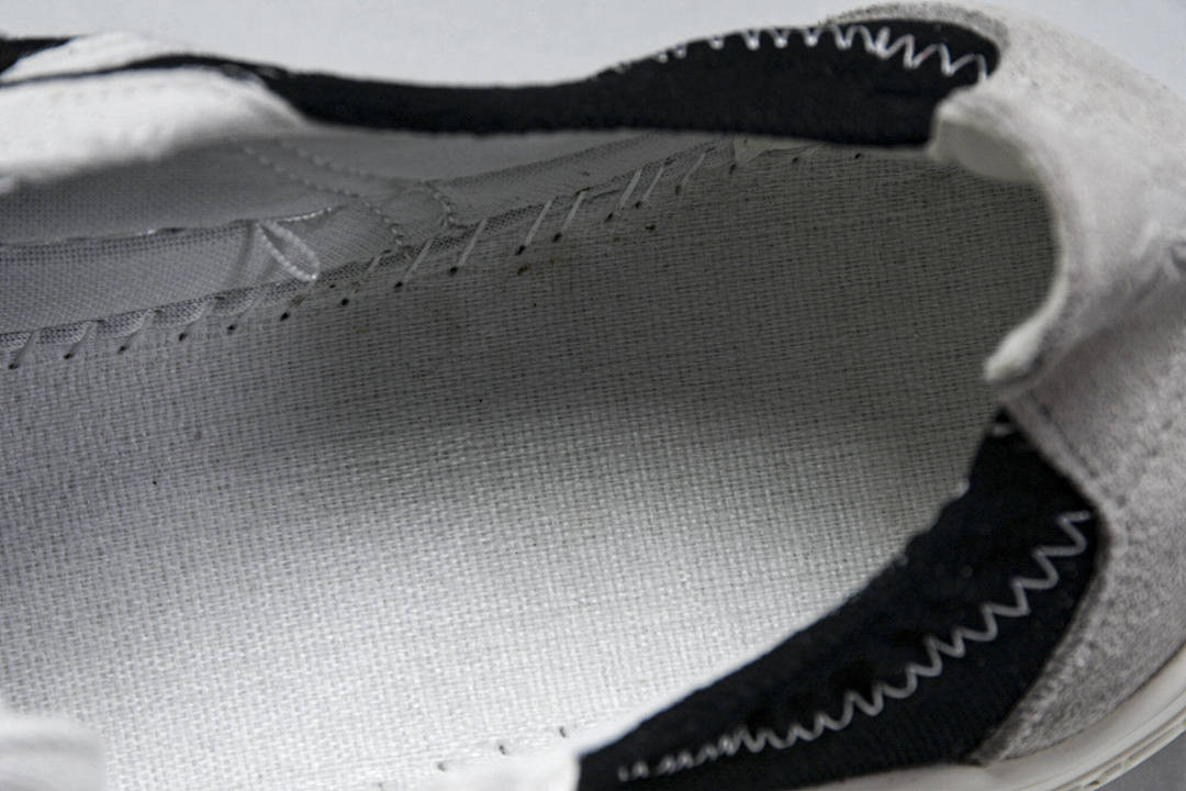 B23 OBLIQUE LOW SNEAKERS
